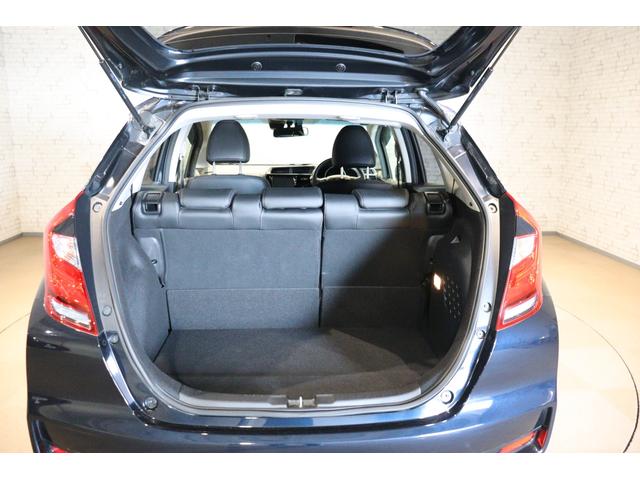 フィットハイブリッド Ｌ　ホンダセンシング　ドライブレコーダー　ＥＴＣ　バックカメラ　ナビ　ＴＶ　クルーズコントロール　レーンアシスト　衝突被害軽減システム　ＬＥＤヘッドランプ　スマートキー　アイドリングストップ　ＡＴ（19枚目）
