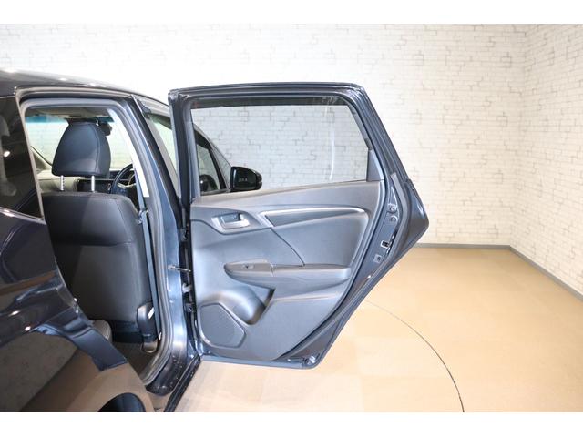 フィットハイブリッド Ｌ　ホンダセンシング　ドライブレコーダー　ＥＴＣ　バックカメラ　ナビ　ＴＶ　クルーズコントロール　レーンアシスト　衝突被害軽減システム　ＬＥＤヘッドランプ　スマートキー　アイドリングストップ　ＡＴ（22枚目）