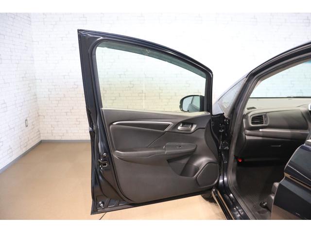 フィットハイブリッド Ｌ　ホンダセンシング　ドライブレコーダー　ＥＴＣ　バックカメラ　ナビ　ＴＶ　クルーズコントロール　レーンアシスト　衝突被害軽減システム　ＬＥＤヘッドランプ　スマートキー　アイドリングストップ　ＡＴ（28枚目）