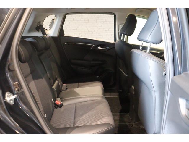 フィットハイブリッド Ｌ　ホンダセンシング　ドライブレコーダー　ＥＴＣ　バックカメラ　ナビ　ＴＶ　クルーズコントロール　レーンアシスト　衝突被害軽減システム　ＬＥＤヘッドランプ　スマートキー　アイドリングストップ　ＡＴ（30枚目）