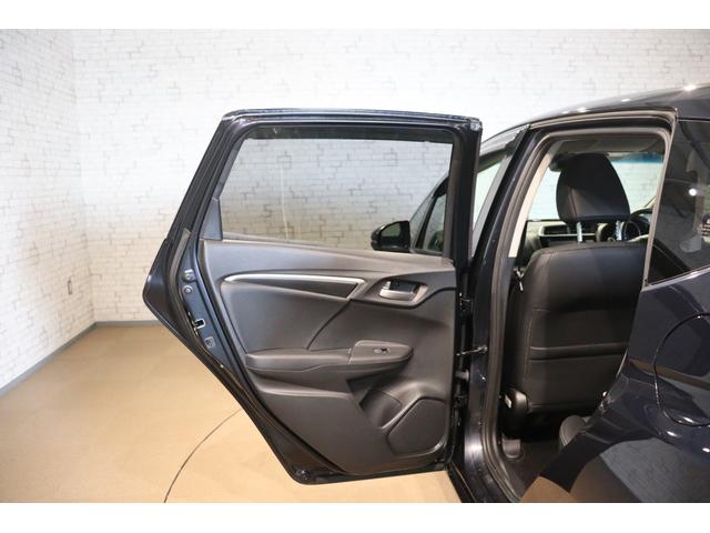 フィットハイブリッド Ｌ　ホンダセンシング　ドライブレコーダー　ＥＴＣ　バックカメラ　ナビ　ＴＶ　クルーズコントロール　レーンアシスト　衝突被害軽減システム　ＬＥＤヘッドランプ　スマートキー　アイドリングストップ　ＡＴ（32枚目）