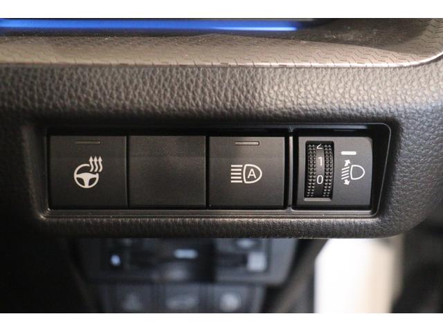 プリウス Ｚ　クリアランスソナー　レーンアシスト　クルーズコントロール　衝突被害軽減システム　全周囲カメラ　ナビ　ＴＶ　アルミホイール　オートマチックハイビーム　ＬＥＤヘッドランプ　ＣＶＴ　シートヒーター（7枚目）