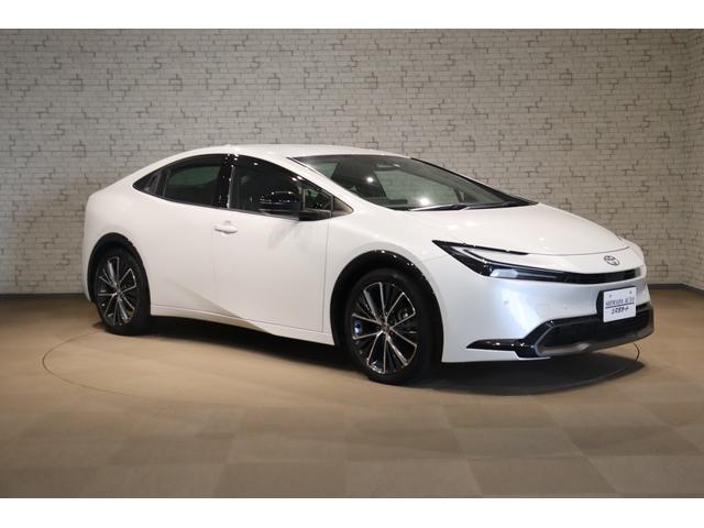 プリウス Ｚ　クリアランスソナー　レーンアシスト　クルーズコントロール　衝突被害軽減システム　全周囲カメラ　ナビ　ＴＶ　アルミホイール　オートマチックハイビーム　ＬＥＤヘッドランプ　ＣＶＴ　シートヒーター（13枚目）