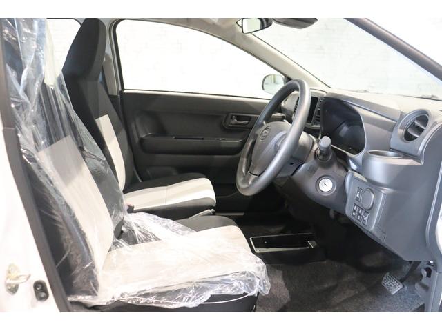 ミライース Ｌ　ＳＡＩＩＩ　クリアランスソナー　レーンアシスト　衝突被害軽減システム　オートマチックハイビーム　キーレスエントリー　アイドリングストップ　ＣＶＴ　盗難防止システム　ＡＢＳ　ＥＳＣ　衝突安全ボディ　エアコン（9枚目）