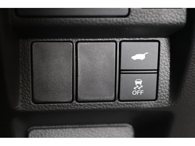 ステップワゴン e:HEVスパーダ クリアランスソナー クルーズコントロール 衝突被害軽減システム 両側電動スライドドア オートライト LEDヘッドランプ 電動リアゲート スマートキー 電動格納ミラー シートヒーター 3列シート(9枚目)