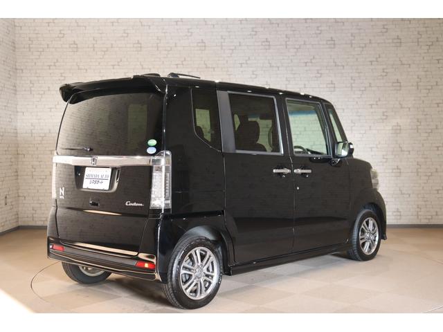 N-BOXカスタム G・Lパッケージ ETC バックカメラ 両側スライド・片側電動 ナビ TV オートライト HID スマートキー アイドリングストップ 電動格納ミラー ベンチシート CVT 盗難防止システム ABS CD(14枚目)
