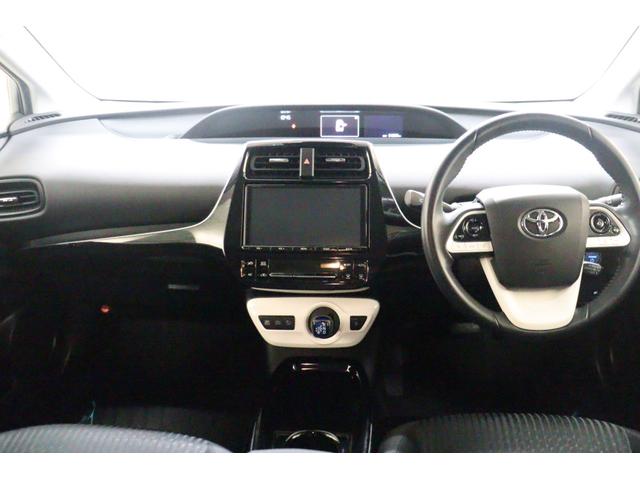 プリウス Sセーフティプラス ETC クリアランスソナー レーンアシスト クルーズコントロール パークアシスト 衝突被害軽減システム バックカメラ ナビ TV アルミホイール オートマチックハイビーム LEDヘッドランプ(2枚目)