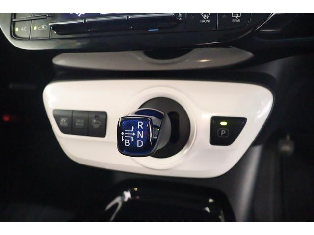 プリウス Sセーフティプラス ETC クリアランスソナー レーンアシスト クルーズコントロール パークアシスト 衝突被害軽減システム バックカメラ ナビ TV アルミホイール オートマチックハイビーム LEDヘッドランプ(9枚目)