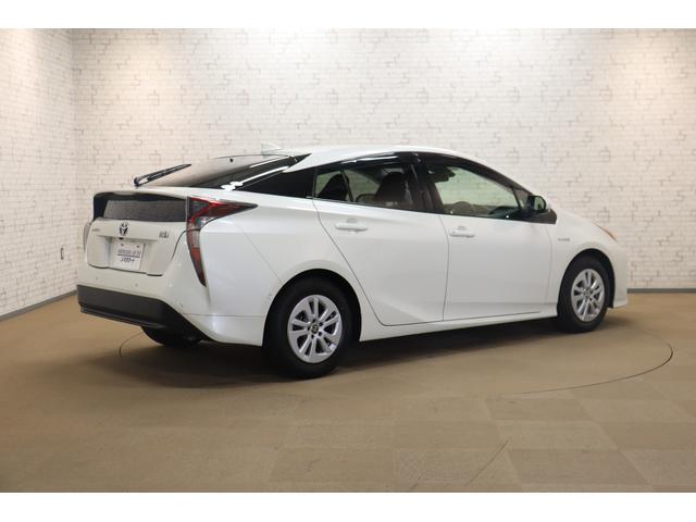 プリウス Sセーフティプラス ETC クリアランスソナー レーンアシスト クルーズコントロール パークアシスト 衝突被害軽減システム バックカメラ ナビ TV アルミホイール オートマチックハイビーム LEDヘッドランプ(15枚目)