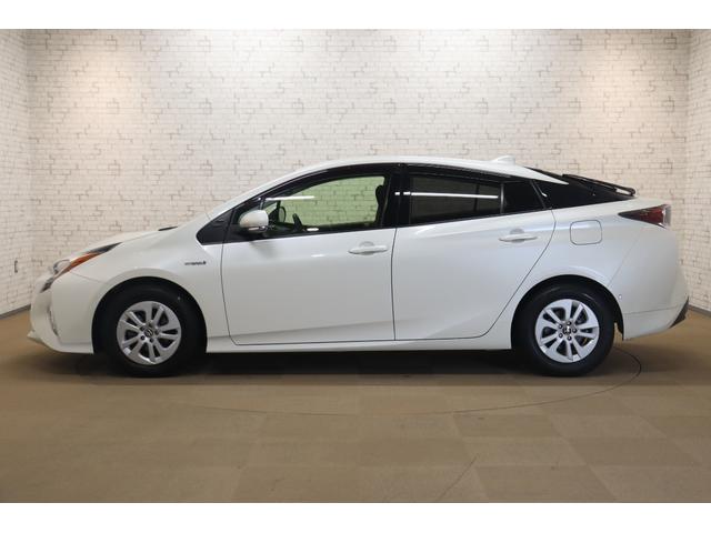 プリウス Sセーフティプラス ETC クリアランスソナー レーンアシスト クルーズコントロール パークアシスト 衝突被害軽減システム バックカメラ ナビ TV アルミホイール オートマチックハイビーム LEDヘッドランプ(18枚目)