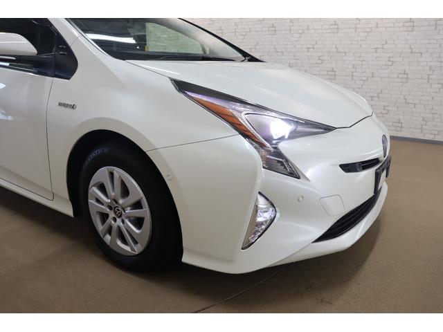 プリウス Sセーフティプラス ETC クリアランスソナー レーンアシスト クルーズコントロール パークアシスト 衝突被害軽減システム バックカメラ ナビ TV アルミホイール オートマチックハイビーム LEDヘッドランプ(21枚目)