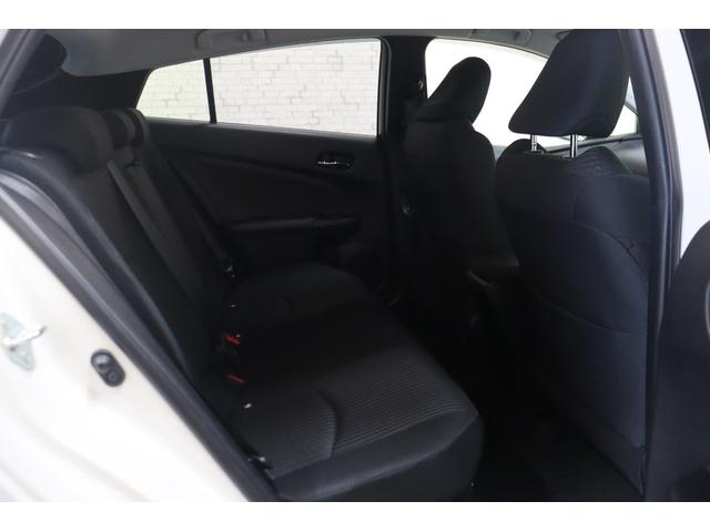 プリウス Sセーフティプラス ETC クリアランスソナー レーンアシスト クルーズコントロール パークアシスト 衝突被害軽減システム バックカメラ ナビ TV アルミホイール オートマチックハイビーム LEDヘッドランプ(24枚目)