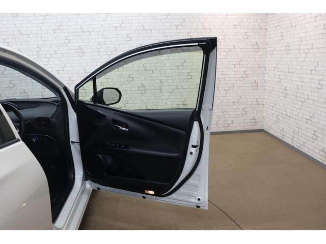 プリウス Sセーフティプラス ETC クリアランスソナー レーンアシスト クルーズコントロール パークアシスト 衝突被害軽減システム バックカメラ ナビ TV アルミホイール オートマチックハイビーム LEDヘッドランプ(32枚目)