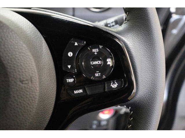 Ｎ－ＢＯＸカスタム Ｌターボ　スタイル＋ブラック　ＥＴＣ　バックカメラ　両側電動スライドドア　ナビ　ＴＶ　クリアランスソナー　クルーズコントロール　レーンアシスト　衝突被害軽減システム　オートライト　ＬＥＤヘッドランプ　スマートキー（4枚目）