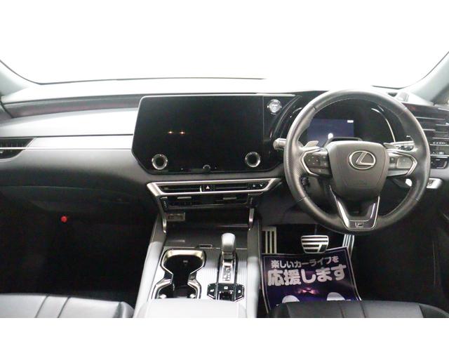 ＲＸ ＲＸ５００ｈ　Ｆスポーツパフォーマンス　４ＷＤ　全周囲カメラ　クリアランスソナー　クルーズコントロール　レーンアシスト　パワーシート　パークアシスト　衝突被害軽減システム　サンルーフ　ターボ　ナビ　ＴＶ　オートマチックハイビーム（2枚目）