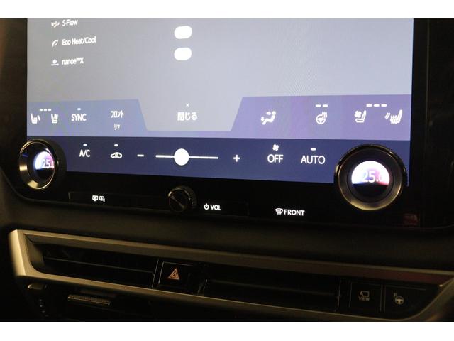 ＲＸ ＲＸ５００ｈ　Ｆスポーツパフォーマンス　４ＷＤ　全周囲カメラ　クリアランスソナー　クルーズコントロール　レーンアシスト　パワーシート　パークアシスト　衝突被害軽減システム　サンルーフ　ターボ　ナビ　ＴＶ　オートマチックハイビーム（6枚目）