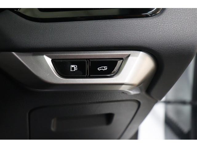 ＲＸ ＲＸ５００ｈ　Ｆスポーツパフォーマンス　４ＷＤ　全周囲カメラ　クリアランスソナー　クルーズコントロール　レーンアシスト　パワーシート　パークアシスト　衝突被害軽減システム　サンルーフ　ターボ　ナビ　ＴＶ　オートマチックハイビーム（8枚目）