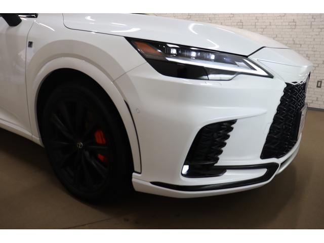 ＲＸ ＲＸ５００ｈ　Ｆスポーツパフォーマンス　４ＷＤ　全周囲カメラ　クリアランスソナー　クルーズコントロール　レーンアシスト　パワーシート　パークアシスト　衝突被害軽減システム　サンルーフ　ターボ　ナビ　ＴＶ　オートマチックハイビーム（21枚目）