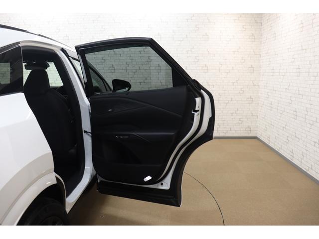 ＲＸ ＲＸ５００ｈ　Ｆスポーツパフォーマンス　４ＷＤ　全周囲カメラ　クリアランスソナー　クルーズコントロール　レーンアシスト　パワーシート　パークアシスト　衝突被害軽減システム　サンルーフ　ターボ　ナビ　ＴＶ　オートマチックハイビーム（24枚目）