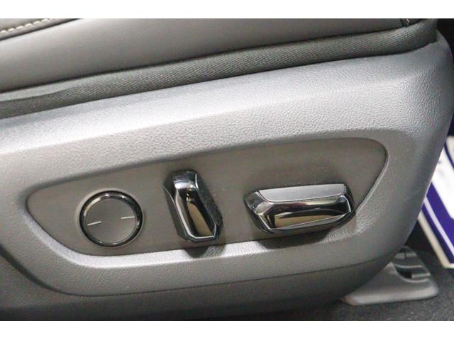 ＲＸ ＲＸ５００ｈ　Ｆスポーツパフォーマンス　４ＷＤ　全周囲カメラ　クリアランスソナー　クルーズコントロール　レーンアシスト　パワーシート　パークアシスト　衝突被害軽減システム　サンルーフ　ターボ　ナビ　ＴＶ　オートマチックハイビーム（33枚目）