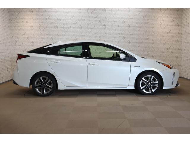 プリウス Sツーリングセレクション ドライブレコーダー クリアランスソナー レーンアシスト クルーズコントロール 衝突被害軽減システム バックカメラ ナビ TV アルミホイール オートマチックハイビーム LEDヘッドランプ CVT(14枚目)