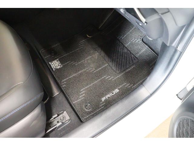 プリウス Sツーリングセレクション ドライブレコーダー クリアランスソナー レーンアシスト クルーズコントロール 衝突被害軽減システム バックカメラ ナビ TV アルミホイール オートマチックハイビーム LEDヘッドランプ CVT(28枚目)