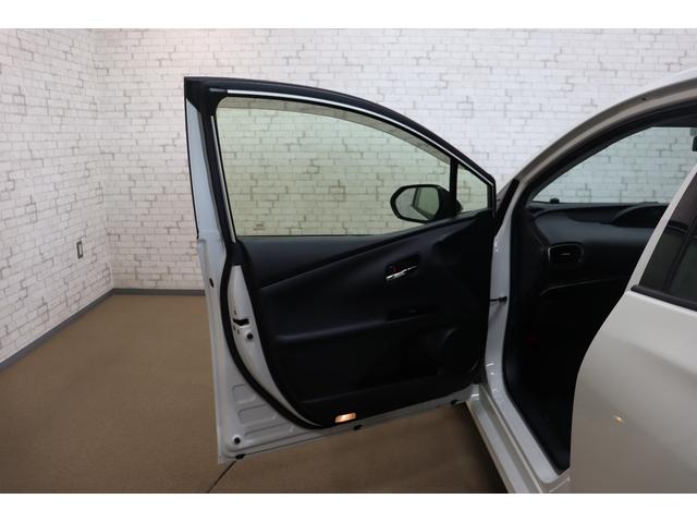 プリウス Sツーリングセレクション ドライブレコーダー クリアランスソナー レーンアシスト クルーズコントロール 衝突被害軽減システム バックカメラ ナビ TV アルミホイール オートマチックハイビーム LEDヘッドランプ CVT(31枚目)