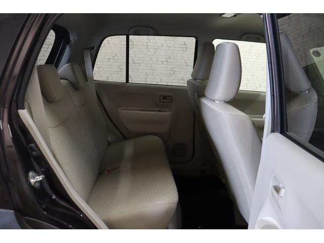 アルトラパン L クリアランスソナー レーンアシスト 衝突被害軽減システム スマートキー アイドリングストップ ベンチシート CVT 盗難防止システム ABS ESC CD 衝突安全ボディ エアコン パワーステアリング(10枚目)