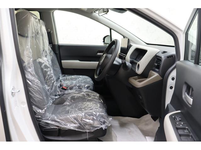 フリード エアー　クリアランスソナー　クルーズコントロール　レーンアシスト　衝突被害軽減システム　両側電動スライドドア　オートライト　ＬＥＤヘッドランプ　スマートキー　電動格納ミラー　３列シート　ウォークスルー（25枚目）