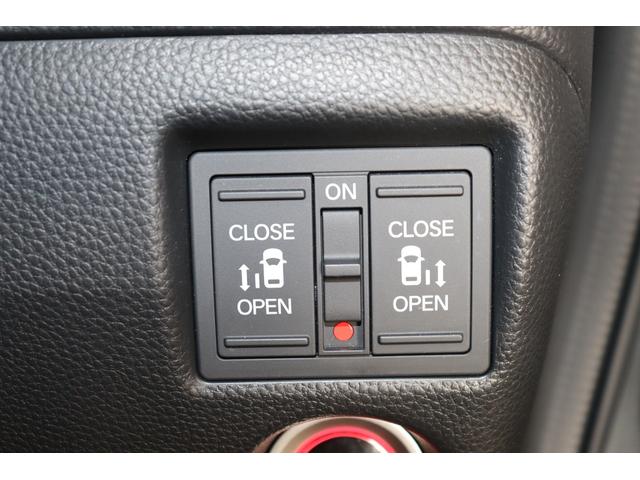 G・Lターボホンダセンシング ETC バックカメラ 両側電動スライドドア ナビ TV オートクルーズコントロール レーンアシスト 衝突被害軽減システム オートライト LEDヘッドランプ スマートキー シートヒーター ベンチシート(10枚目)