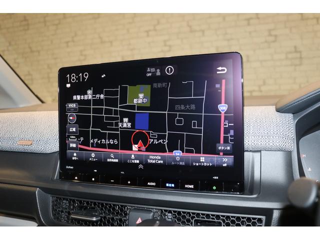 エアー　バックカメラ　ナビ　クリアランスソナー　クルーズコントロール　レーンアシスト　衝突被害軽減システム　両側電動スライドドア　オートライト　ＬＥＤヘッドランプ　スマートキー　アイドリングストップ(4枚目)