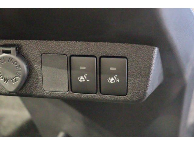 座席のシートを温めるシートヒーター！その温かさは一度経験したら欠かすことができません！エアコンで乾燥しやすい車内も防ぐ事ができます！