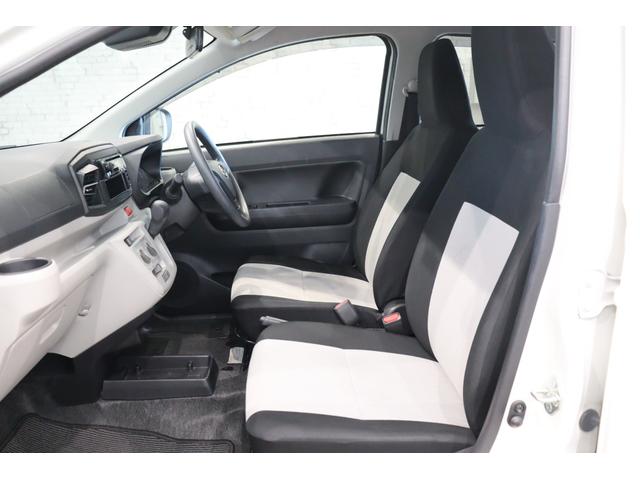 ミライース Ｘ　リミテッドＳＡＩＩＩ　バックカメラ　クリアランスソナー　衝突被害軽減システム　オートマチックハイビーム　ＬＥＤヘッドランプ　アイドリングストップ　ＣＶＴ　盗難防止システム　ＡＢＳ　ＥＳＣ　ＣＤ　ＵＳＢ　衝突安全ボディ（8枚目）