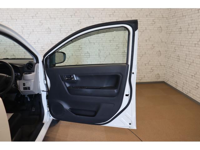 ミライース Ｘ　リミテッドＳＡＩＩＩ　バックカメラ　クリアランスソナー　衝突被害軽減システム　オートマチックハイビーム　ＬＥＤヘッドランプ　アイドリングストップ　ＣＶＴ　盗難防止システム　ＡＢＳ　ＥＳＣ　ＣＤ　ＵＳＢ　衝突安全ボディ（25枚目）