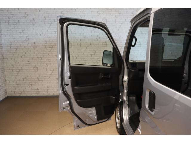 ハイゼットカーゴ ＤＸ　ＣＶＴ　衝突被害軽減システム　クリアランスソナー　両側スライドドア　アイドリングストップ　ＥＳＣ　エアコン　パワーウィンドウ　運転席エアバッグ　助手席エアバッグ（25枚目）