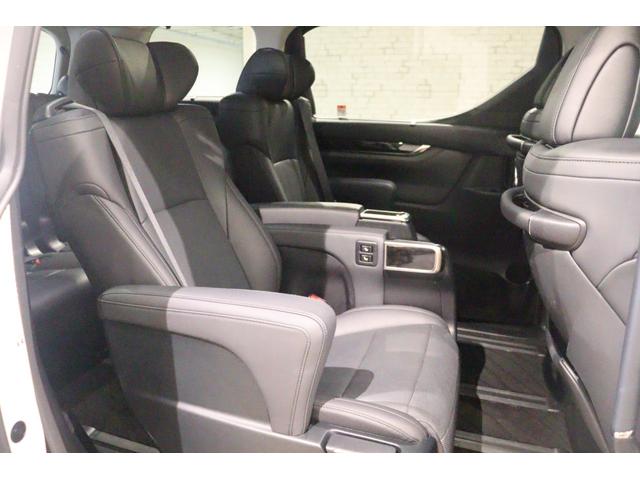 アルファード ２．５Ｓ　Ｃパッケージ　ＥＴＣ　バックカメラ　ナビ　クリアランスソナー　オートクルーズコントロール　レーンアシスト　衝突被害軽減システム　両側電動スライドドア　オートマチックハイビーム　ＬＥＤヘッドランプ　サンルーフ（11枚目）