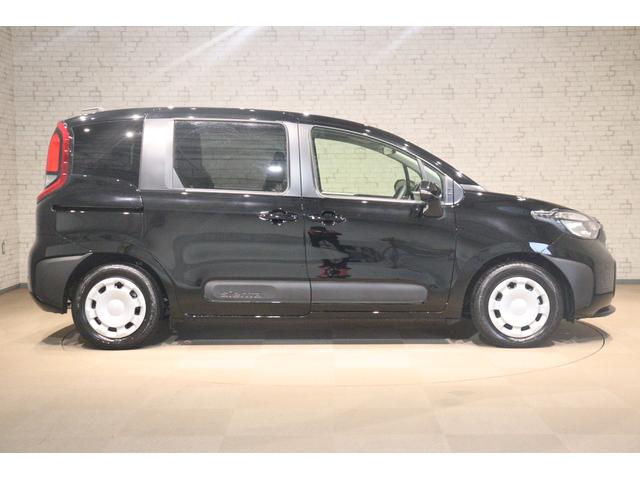 シエンタ ハイブリッドX クリアランスソナー オートクルーズコントロール レーンアシスト 衝突被害軽減システム 両側スライド・片側電動 オートマチックハイビーム オートライト LEDヘッドランプ スマートキー 3列シート(14枚目)