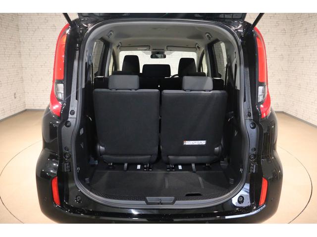 シエンタ ハイブリッドX クリアランスソナー オートクルーズコントロール レーンアシスト 衝突被害軽減システム 両側スライド・片側電動 オートマチックハイビーム オートライト LEDヘッドランプ スマートキー 3列シート(19枚目)