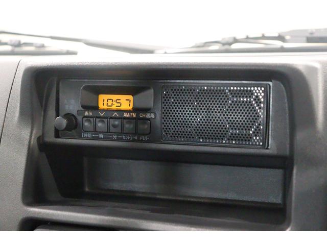 キャリイトラック KCエアコン・パワステ 4WD セーフティサポート非装着車 AT クリアランスソナー アイドリングストップ ESC エアコン(4枚目)