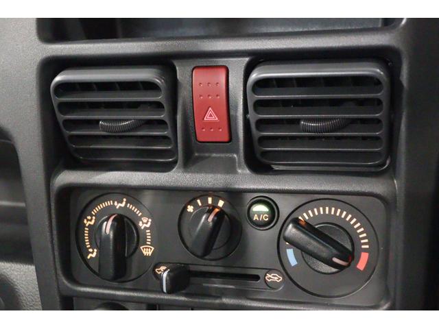 キャリイトラック KCエアコン・パワステ 4WD セーフティサポート非装着車 AT クリアランスソナー アイドリングストップ ESC エアコン(5枚目)