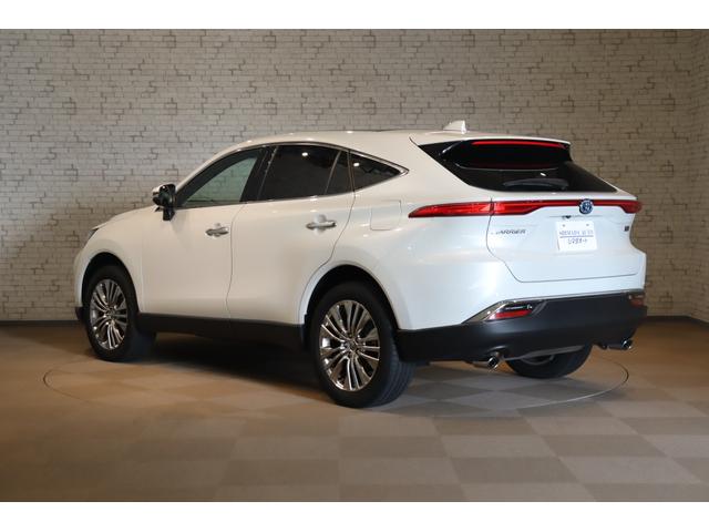 ハリアーハイブリッド Ｚ　レザーパッケージ　全周囲カメラ　オートクルーズコントロール　レーンアシスト　パワーシート　衝突被害軽減システム　サンルーフ　ナビ　ＴＶ　オートマチックハイビーム　ＬＥＤヘッドランプ　電動リアゲート　アルミホイール（17枚目）