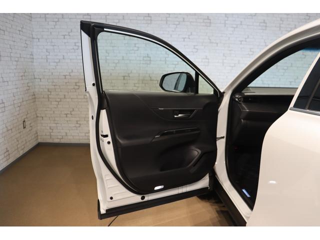 ハリアーハイブリッド Ｚ　レザーパッケージ　全周囲カメラ　オートクルーズコントロール　レーンアシスト　パワーシート　衝突被害軽減システム　サンルーフ　ナビ　ＴＶ　オートマチックハイビーム　ＬＥＤヘッドランプ　電動リアゲート　アルミホイール（26枚目）