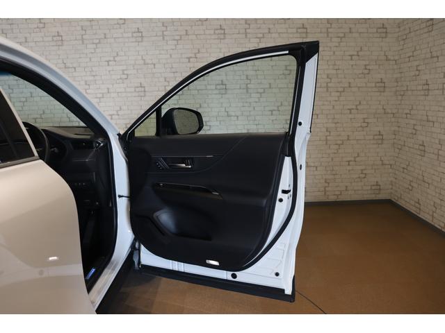 ハリアーハイブリッド Ｚ　レザーパッケージ　全周囲カメラ　オートクルーズコントロール　レーンアシスト　パワーシート　衝突被害軽減システム　サンルーフ　ナビ　ＴＶ　オートマチックハイビーム　ＬＥＤヘッドランプ　電動リアゲート　アルミホイール（37枚目）