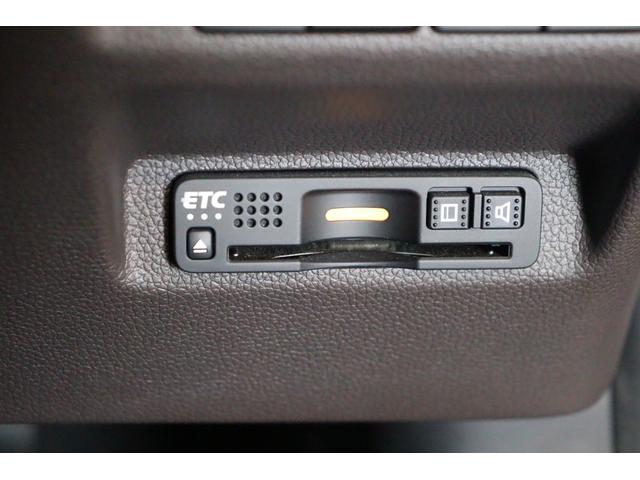 フリードハイブリッド ハイブリッド・Ｇホンダセンシング　ドライブレコーダー　ＥＴＣ　バックカメラ　ナビ　ＴＶ　オートクルーズコントロール　レーンアシスト　衝突被害軽減システム　両側電動スライドドア　オートライト　ＬＥＤヘッドランプ　スマートキー（9枚目）