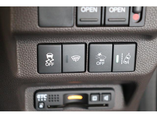 フリードハイブリッド ハイブリッド・Ｇホンダセンシング　ドライブレコーダー　ＥＴＣ　バックカメラ　ナビ　ＴＶ　オートクルーズコントロール　レーンアシスト　衝突被害軽減システム　両側電動スライドドア　オートライト　ＬＥＤヘッドランプ　スマートキー（10枚目）