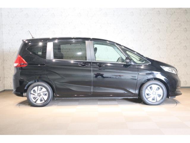 フリードハイブリッド ハイブリッド・Ｇホンダセンシング　ドライブレコーダー　ＥＴＣ　バックカメラ　ナビ　ＴＶ　オートクルーズコントロール　レーンアシスト　衝突被害軽減システム　両側電動スライドドア　オートライト　ＬＥＤヘッドランプ　スマートキー（14枚目）