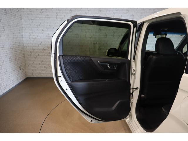 Ｎ－ＷＧＮカスタム Ｇ　ＳＳパッケージ　ドライブレコーダー　ＥＴＣ　バックカメラ　ナビ　ＴＶ　オートクルーズコントロール　衝突被害軽減システム　ＨＩＤ　スマートキー　アイドリングストップ　電動格納ミラー　ベンチシート　ＣＶＴ（25枚目）