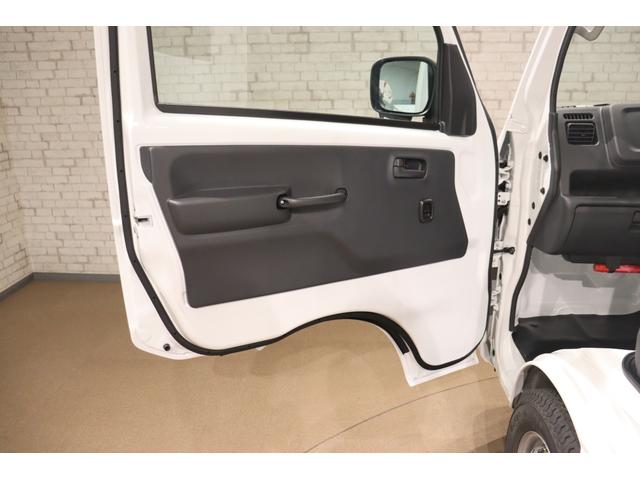 キャリイトラック KCエアコン・パワステ 4WD 軽トラック MT 衝突被害軽減システム クリアランスソナー レーンアシスト アイドリングストップ オートライト ESC エアコン パワーステアリング パワーウィンドウ 運転席エアバッグ(22枚目)