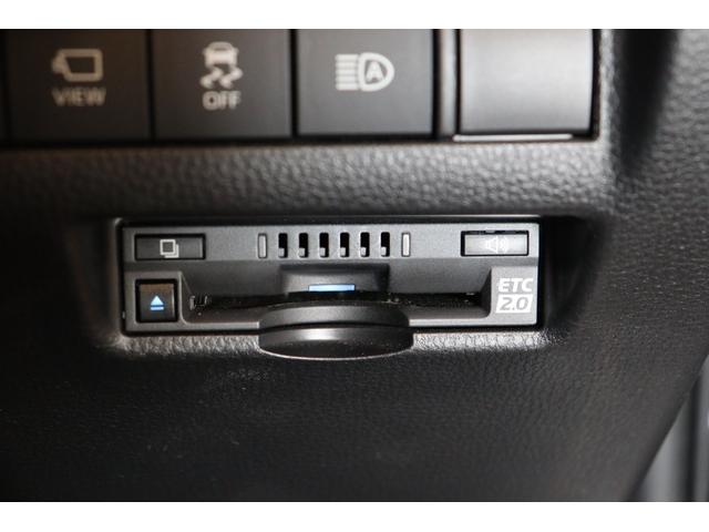 ハリアー Ｚ　レザーパッケージ　全周囲カメラ　クリアランスソナー　クルーズコントロール　レーンアシスト　パワーシート　衝突被害軽減システム　ナビ　オートマチックハイビーム　オートライト　ＬＥＤヘッドランプ　電動リアゲート（12枚目）