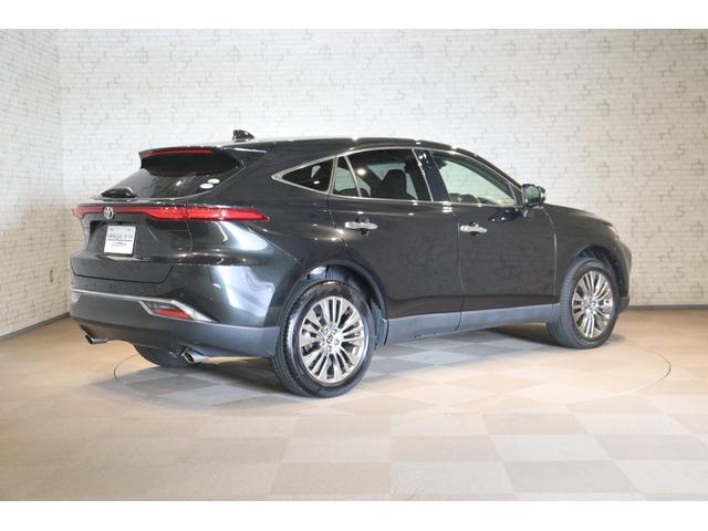 ハリアー Ｚ　レザーパッケージ　全周囲カメラ　クリアランスソナー　クルーズコントロール　レーンアシスト　パワーシート　衝突被害軽減システム　ナビ　オートマチックハイビーム　オートライト　ＬＥＤヘッドランプ　電動リアゲート（16枚目）